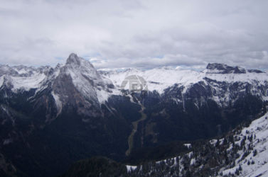 Looking back up the valley below us View into the valley below